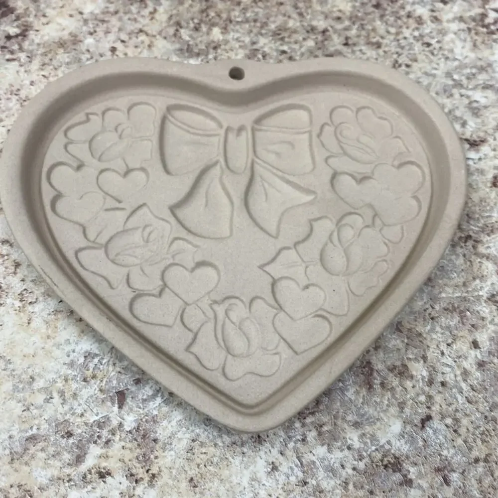 Pampered Chef Spring Wreath cookie chocolate mold